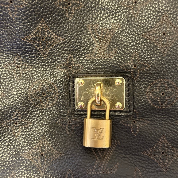 Louis Vuitton bag - Picture 8 of 13